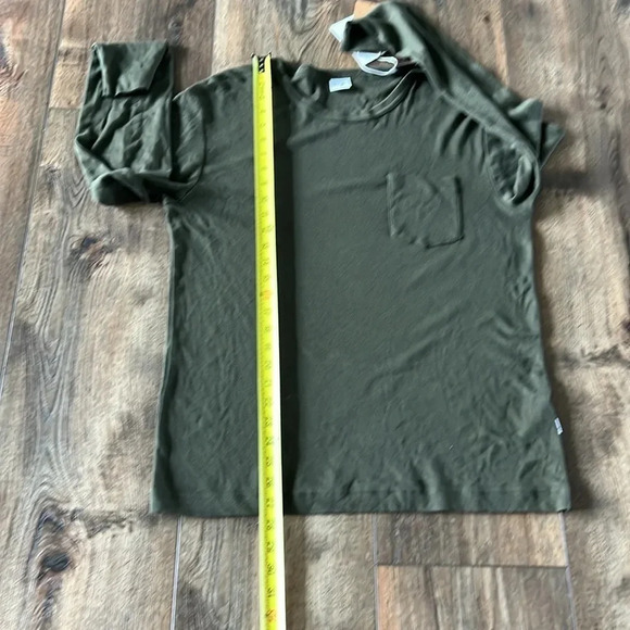 NWT NNO7 No Nationality Long Sleeve T-Shirt Army Green Crew Neck Size Medium - Picture 9 of 11